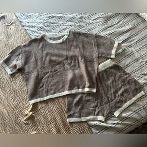 Woman’s Knit 2 Piece Set